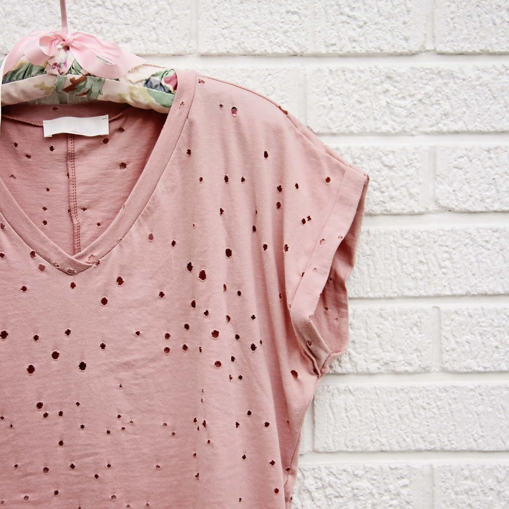 Finley Distressed Tee in Mauve