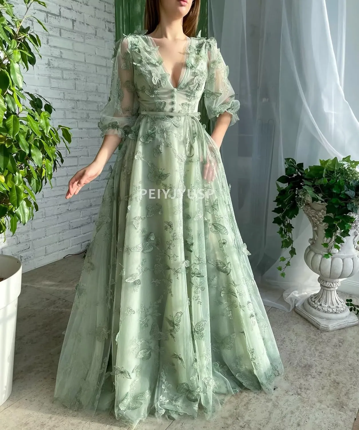 Long Sleeve Prom Dress 3D Butterfly Tulle Ball Gown for Women 2025 V Neck Puffy Formal Evening Gowns with Pockets