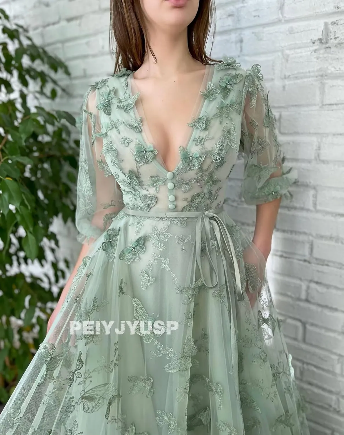 Long Sleeve Prom Dress 3D Butterfly Tulle Ball Gown for Women 2025 V Neck Puffy Formal Evening Gowns with Pockets