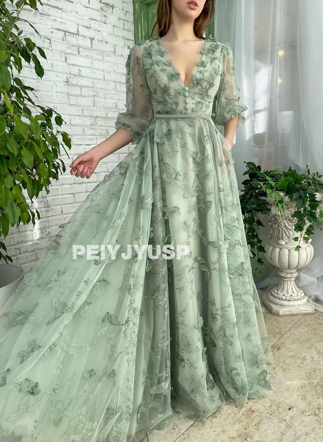 Long Sleeve Prom Dress 3D Butterfly Tulle Ball Gown for Women 2025 V Neck Puffy Formal Evening Gowns with Pockets