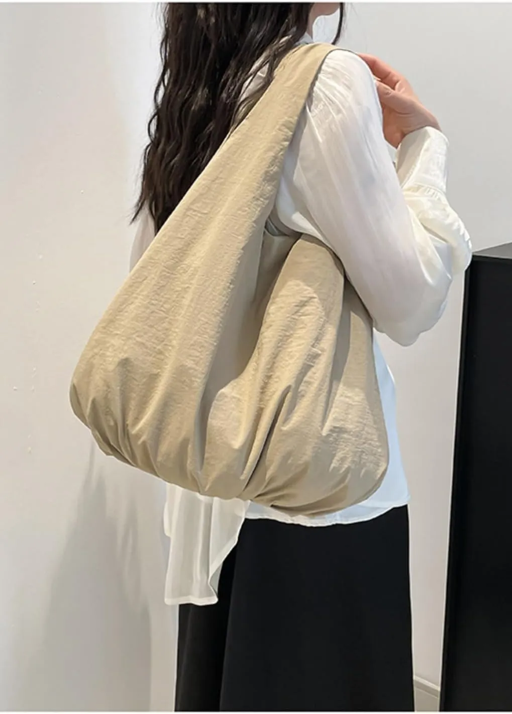 Obosoyo Slouchy Tote Bag Women 2025 Light Large Casual Shoulder Bag Pleated Bottom Bag Purse Work Commute Shopping