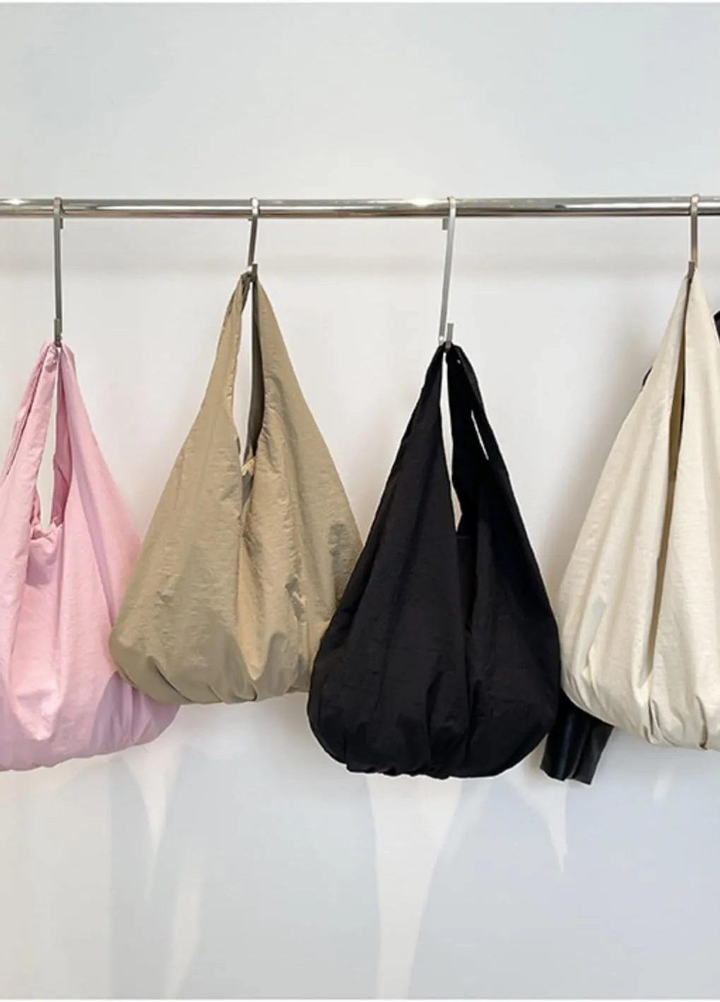 Obosoyo Slouchy Tote Bag Women 2025 Light Large Casual Shoulder Bag Pleated Bottom Bag Purse Work Commute Shopping