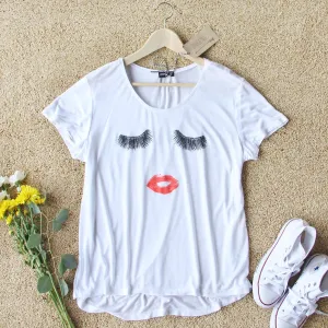 Wink & Kiss Tee